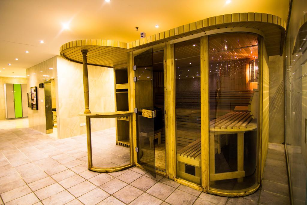 Rest Night Hotel Apartment Riadh Exterior foto A steam room