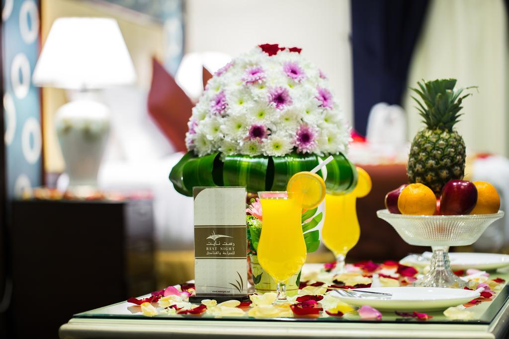 Rest Night Hotel Apartment Riadh Exterior foto A fruit basket