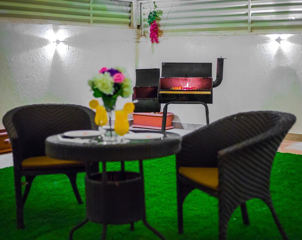 Rest Night Hotel Apartment Riadh Exterior foto A barbecue in a hotel