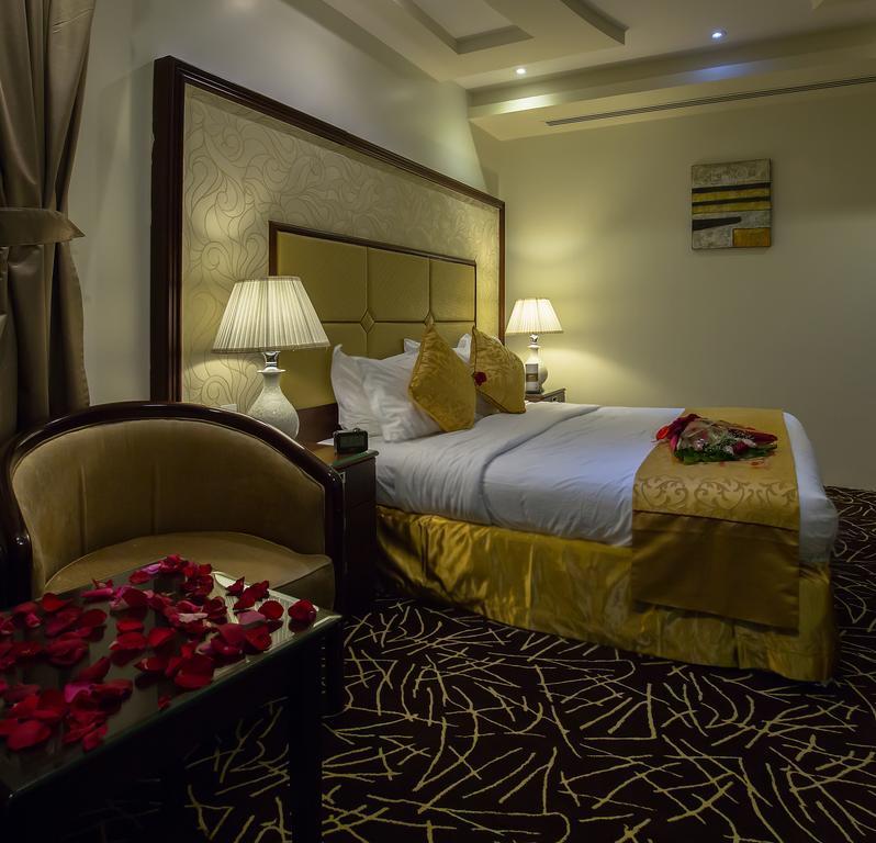 Rest Night Hotel Apartment Riadh Exterior foto A bedroom at the hotel